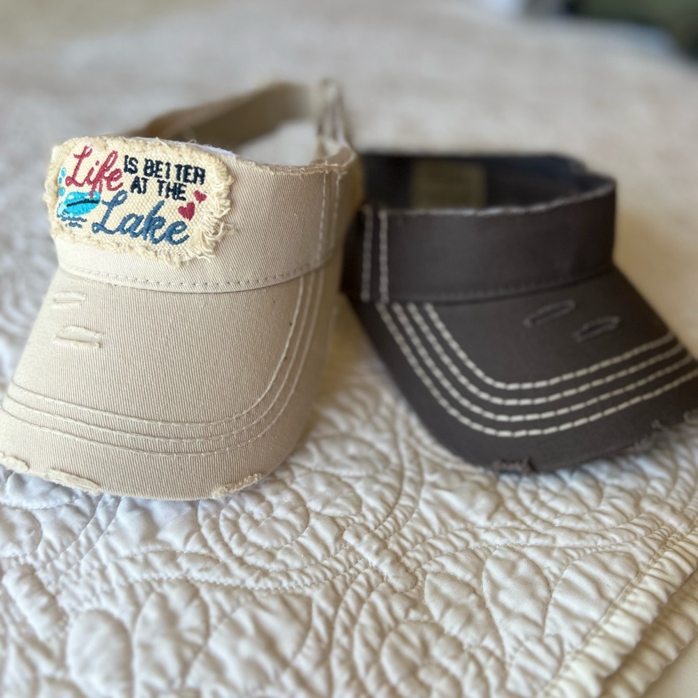 Women’s customized sun visors. Velcro adjustable